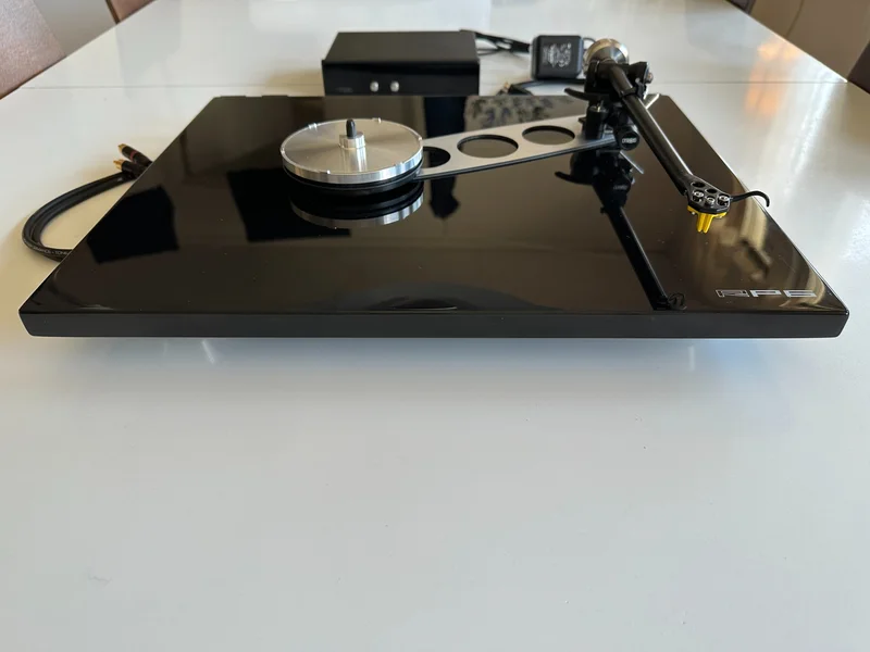 Rega RP6 skivspelare - Bild 8 av 14