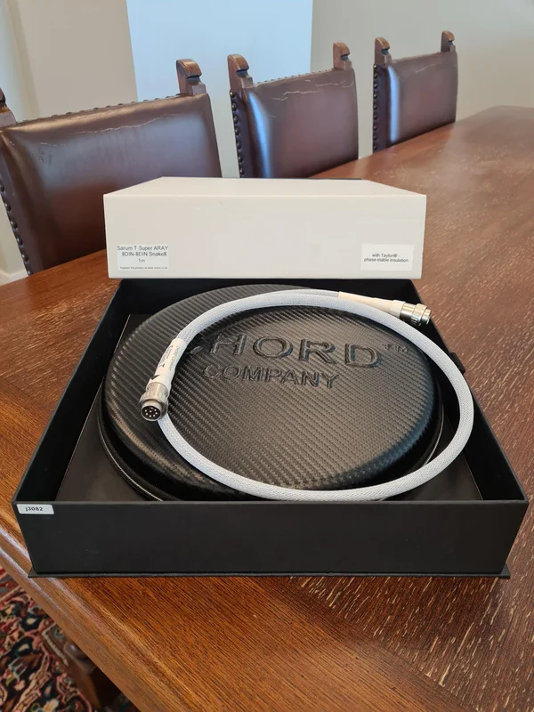 Chord Sarum T Super Array Snaic 8, analog 1 m 2022 Din 8 + Din 8 Uppgradering för din Solstice. Chord Sarum T Super Array Snaic 8, analog 1 m 2022 Din 8 + Din 8 Uppgradering för din Solstice. - Bild 2 av 3