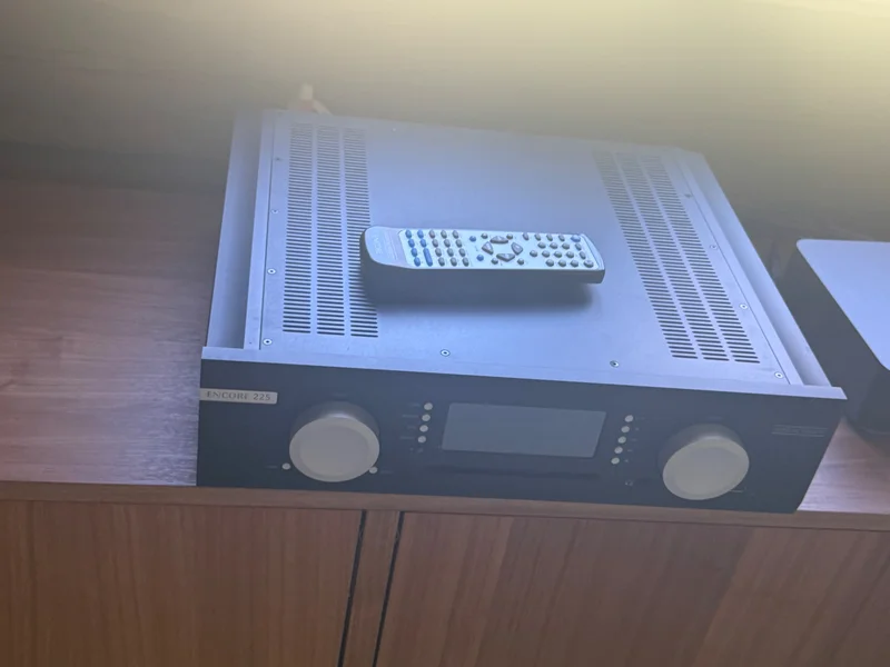 Musical Fidelity M6 Encore 225 – två exemplar Musical Fidelity M6 Encore 225 – två exemplar - Bild 2 av 2