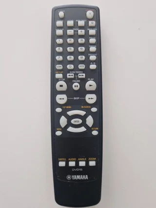 Yamaha DVD S2700