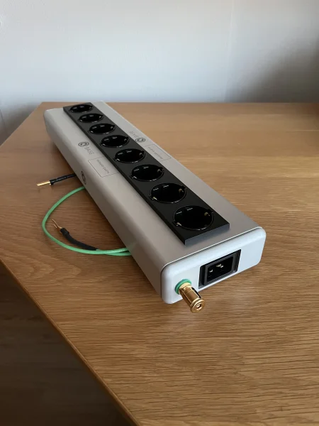 NORDOST QB8.   - Bild 1 av 1