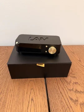 Laiv Harmony uDAC &ndash; Referensklassig R2R DAC (10/10 skick) + XLR&rarr;RCA-adaptrar