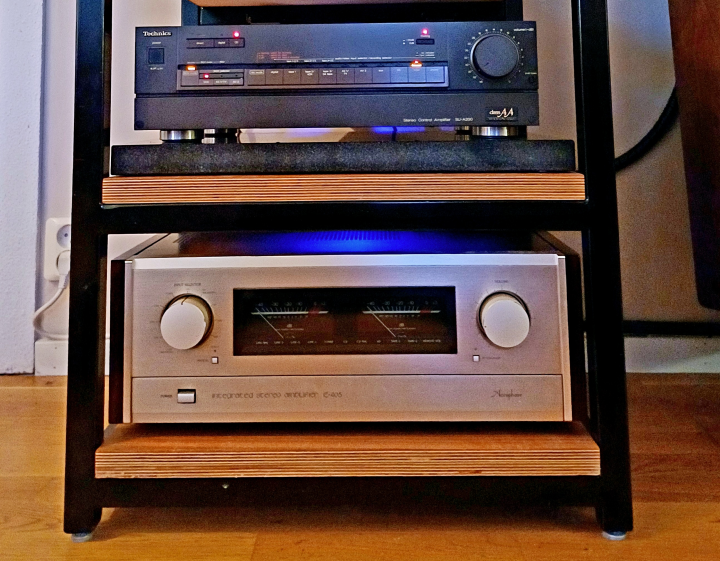 Accuphase E-405 mot C-280