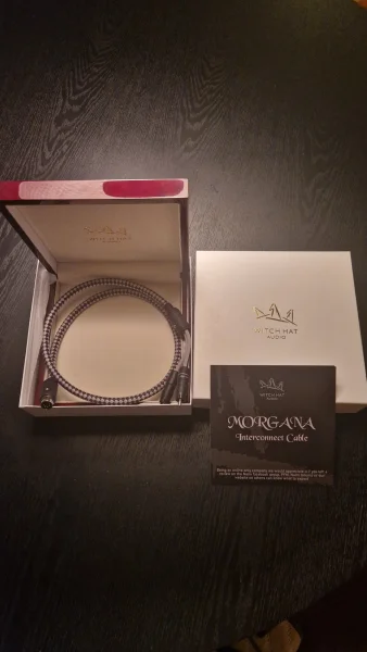 Witch Hat Morgana Interconnect 5pin-RCA - Bild 1 av 2