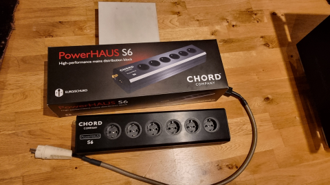 Chord powerhaus s6 + Chord epic c19 16 amperes kabel 