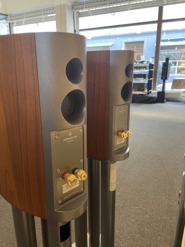 Audiovector R1 Avantgarde - Bild 2 av 2