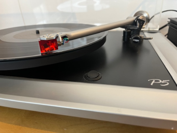 Rega P5