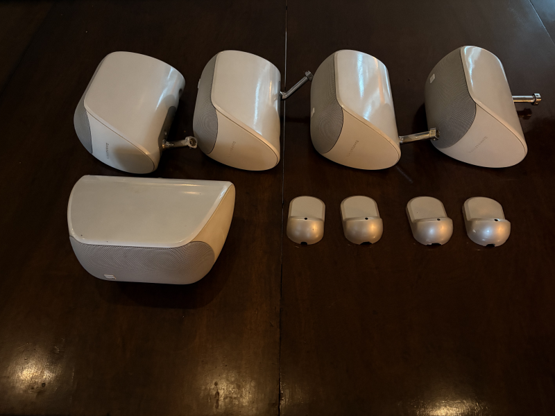 Bowers & Wilkins M-1 - Bild 2 av 2