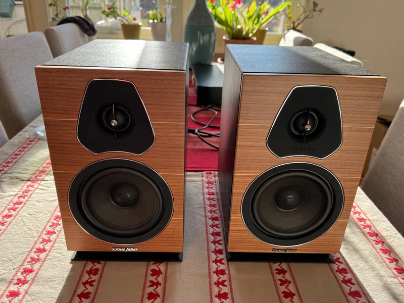 Sonus faber LUMINA I - Bild 1 av 1