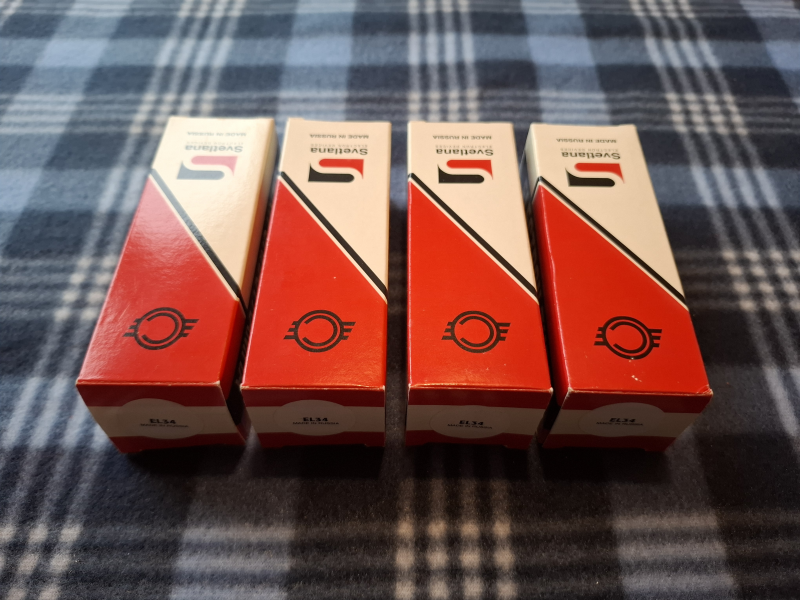 Svetlana EL34 clear top NOS/NIB Matchad kvartett radiorör - Bild 2 av 6