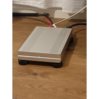 Nuforce reference 9 v2