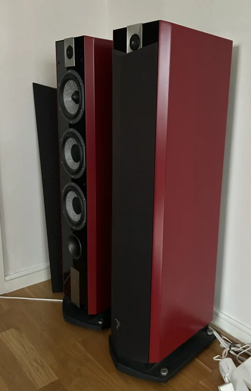 H&ouml;gtalare och f&ouml;rst&auml;rkare - Bild 1 av 4