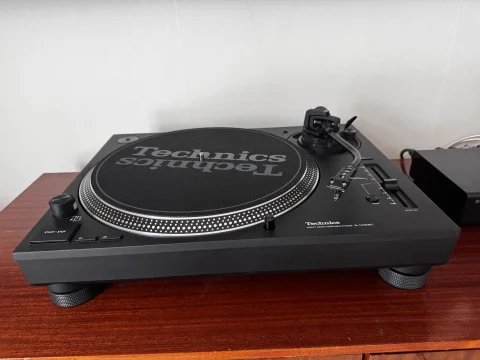 Technics SL1210 mk7 i fint skick