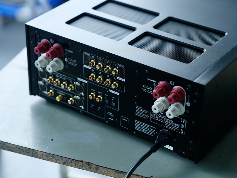 Technics SU-R1000 - Bild 2 av 3