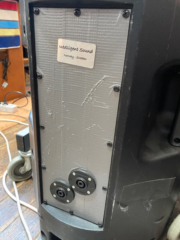 Behringer/Intelligent Sound Behringer/Intelligent Sound - Image 5 of 5
