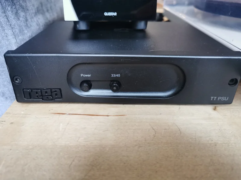 Sn&ouml;vit Rega P3 - Bild 4 av 5