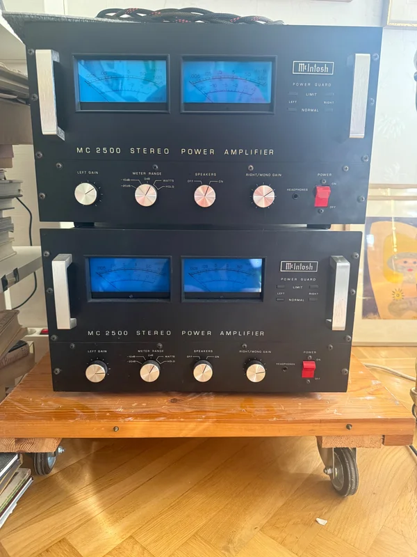 McIntosh MC2500 2st  - Bild 3 av 6