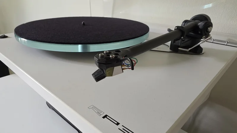 Rega RP3 med Nd7 och Neo PSU - Bild 3 av 5