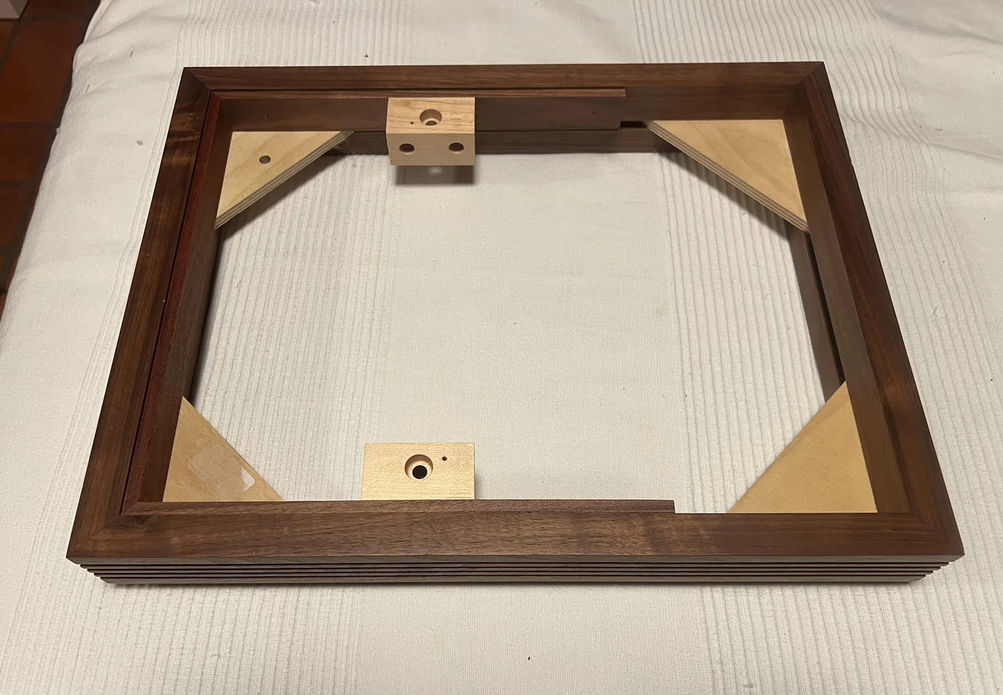Linn LP12 plint, Fluted Walnut