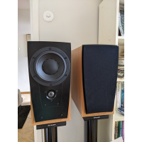 Dynaudio Contour S 1.4 LE (valnöt) inkl. stativ