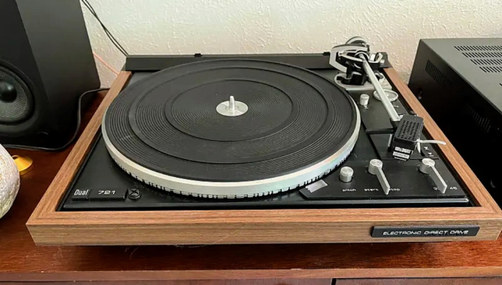 Dual CS-721