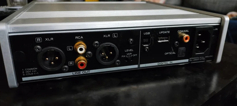 TEAC UD-301 USB Audio DAC  Silver  - Bild 2 av 3