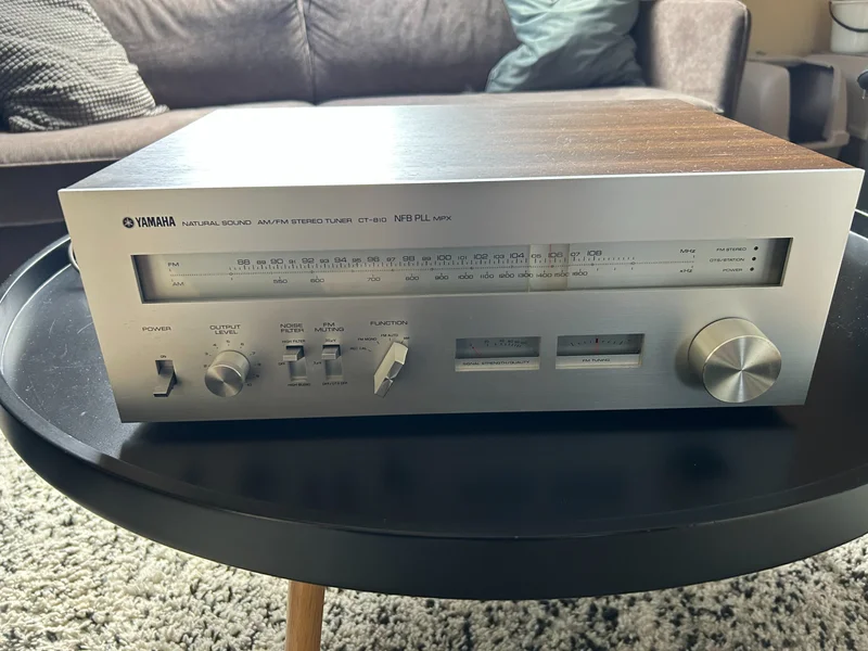 Yamaha tuner CT-810 Yamaha tuner CT-810 - Bild 1 av 3
