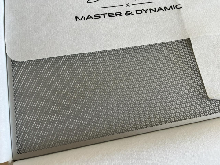 Master & Dynamic MA770