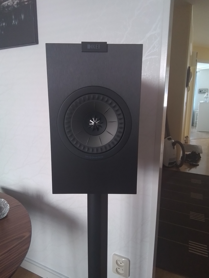 Kef Q 150