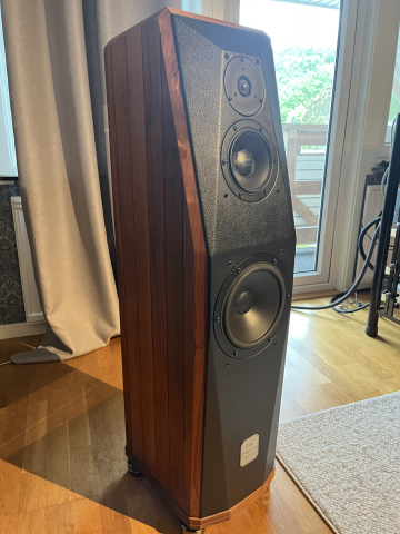 Peak Consult The Empress Signature  V