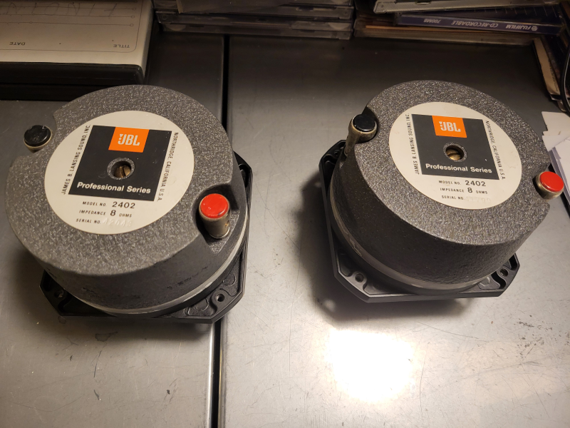 JBL E130 8 OHM + JBL 2402 8 Ohm REA! JBL E130 8 OHM + JBL 2402 8 Ohm REA! - Bild 3 av 4
