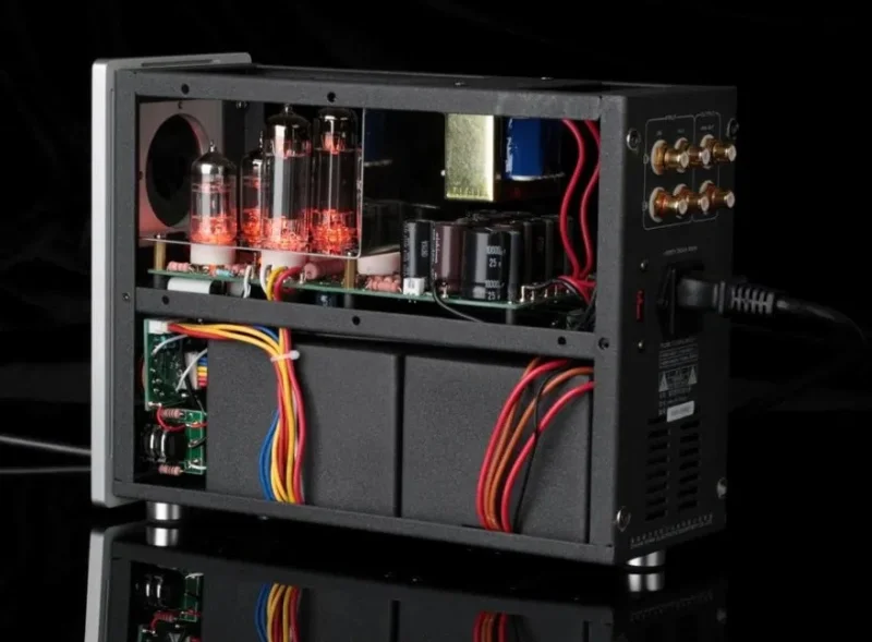 Cayin HA-1A mkII - h&ouml;rlursf&ouml;rst&auml;rkare med EL84 r&ouml;r - Demoex - Bild 3 av 5