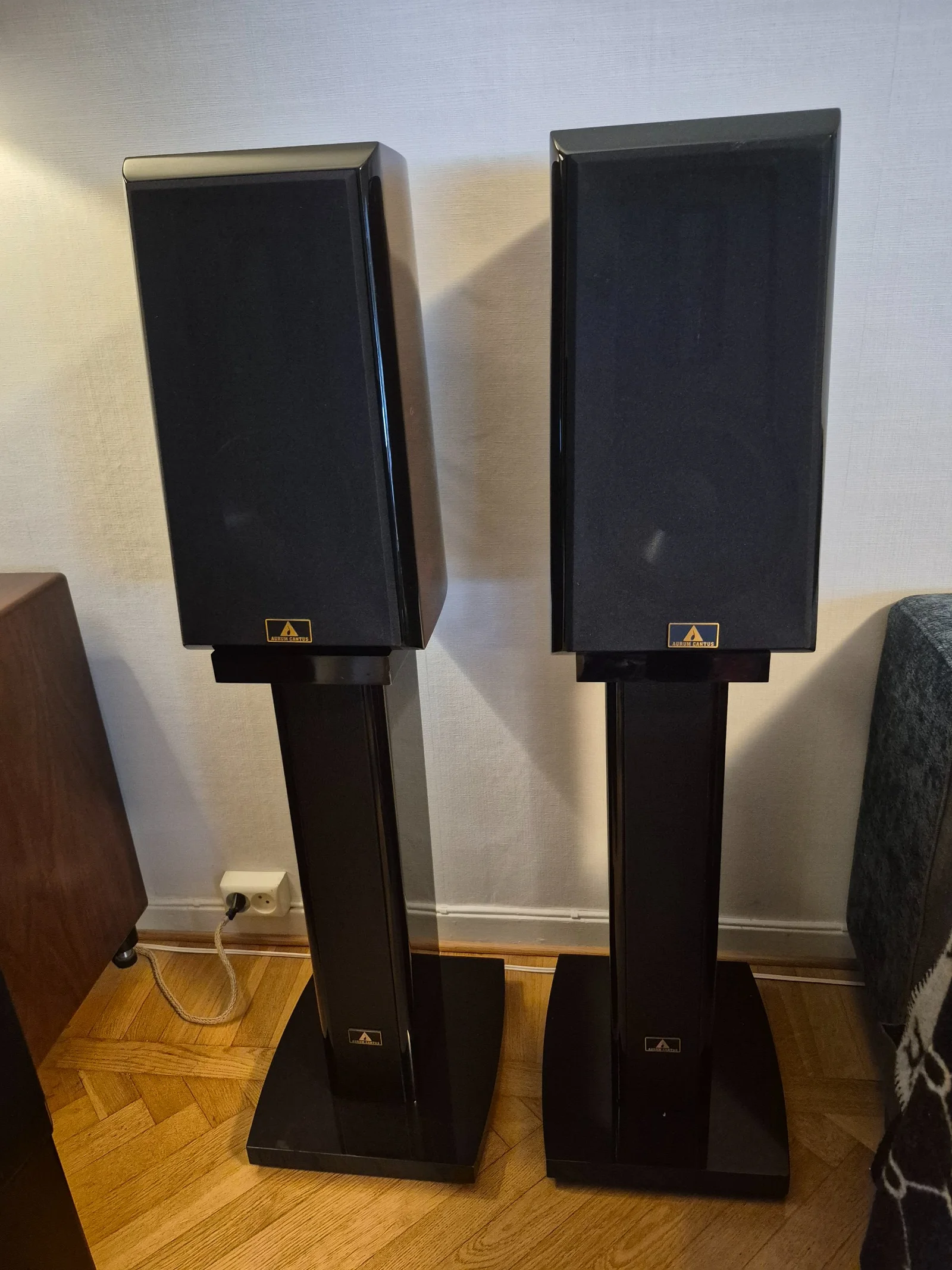 Aurum cantus V3M inkl orginalstativ - Bild 1 av 4