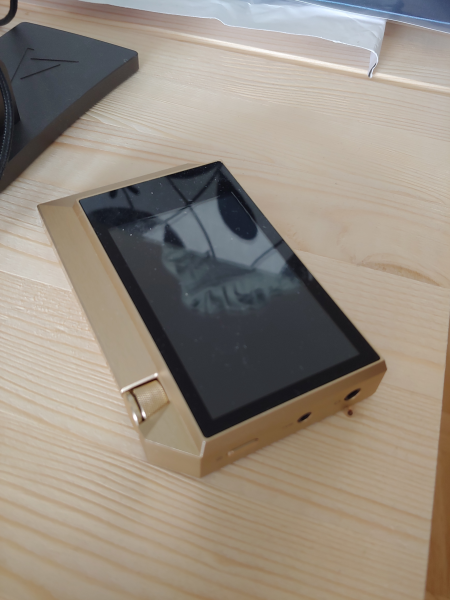 Astell & Kern AK240 DAP med ställ och cd-ripper - Bild 5 av 5
