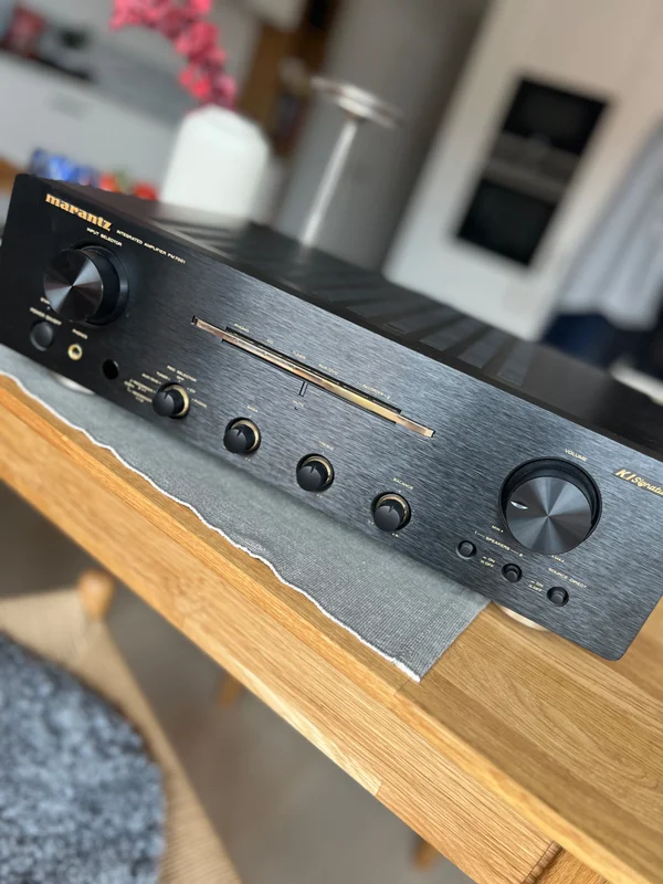 Marantz PM7001 KI (Ken Ishiwata) Marantz PM7001 KI (Ken Ishiwata) - Bild 1 av 8