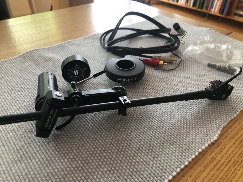 Linn Basik Plus tonarm Linn Basik Plus tonarm - Bild 2 av 8