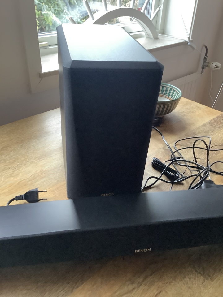 Denon Sound bar & subwoofer