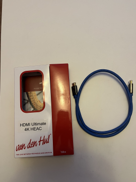 Van Den Hul HDMI Ultimate 4k  1 meter i perfekt skick säljes för 650 kr ink frakt.