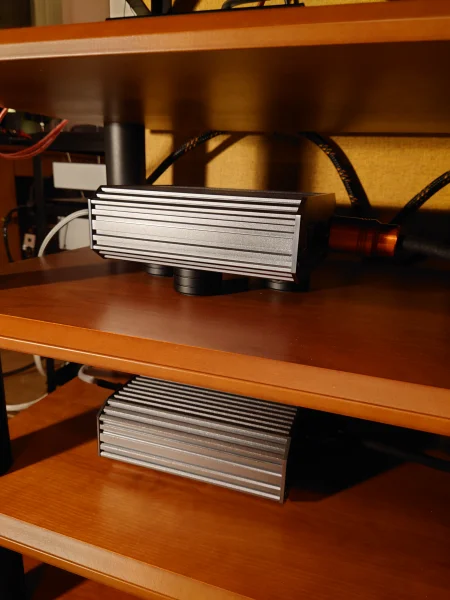 SÄLJES: Burson FUSION CORE GaN Powersupply SÄLJES: Burson FUSION CORE GaN Powersupply - Bild 3 av 3