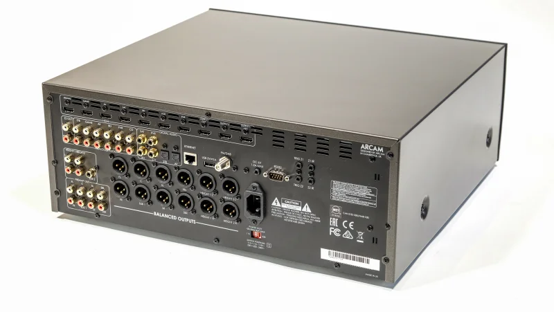 Arcam FMJ AV860 - Bild 2 av 2