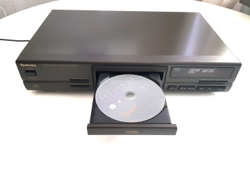 Technics SL-PG370A  CD-Spelare