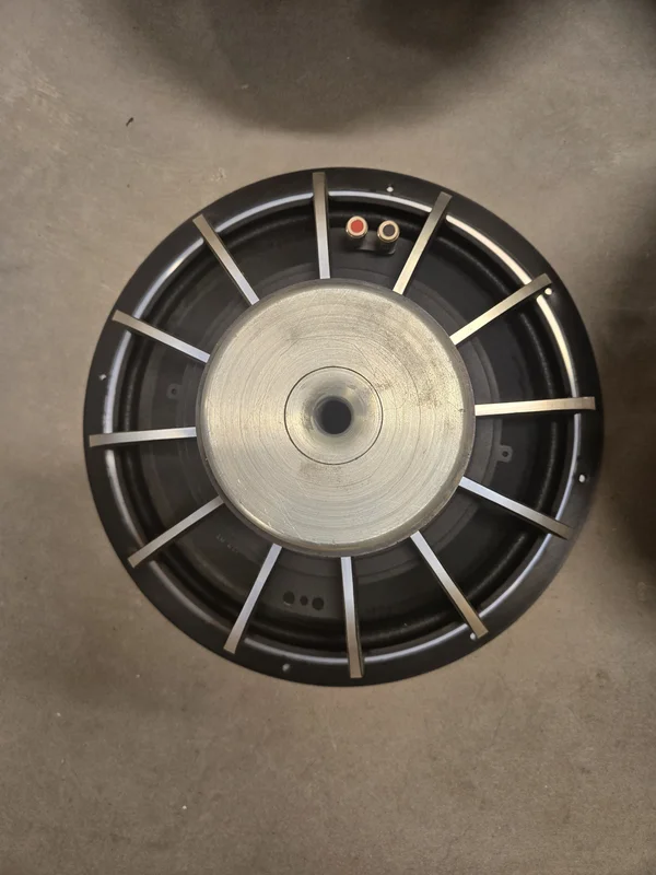 8 st Acoustic Elegance IB15, 15" infinite baffle-element 8 st Acoustic Elegance IB15, 15" infinite baffle-element - Bild 3 av 3