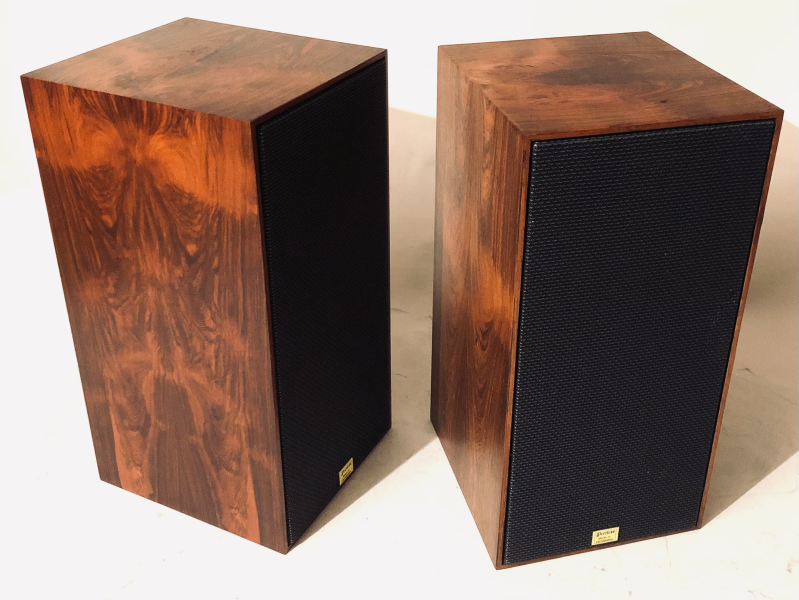 Danska nyrestaurerade högtalare i absolut toppskick  - Bild 6 av 9