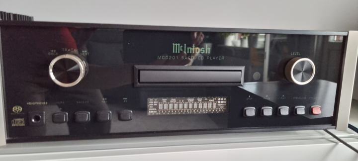 Mcintosh MCD 201