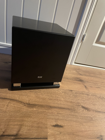 Elac sub 2030