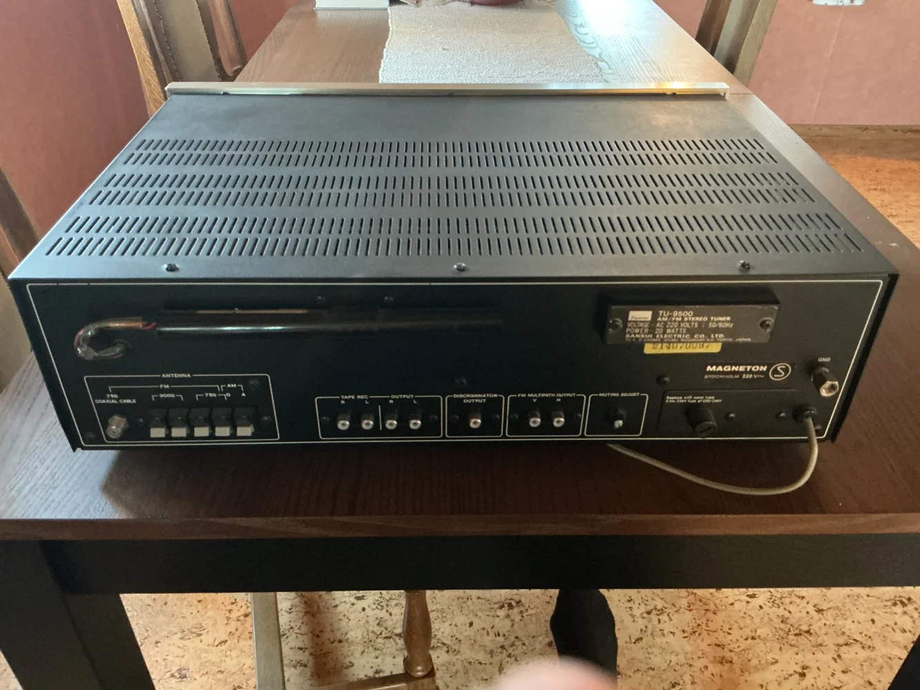 SANSUI TU-9500 SANSUI TU-9500 - Bild 3 av 3