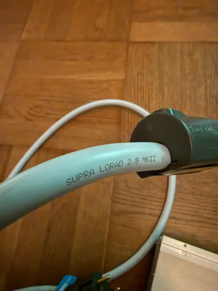 Supra n&auml;tkablar och str&ouml;mlist - Bild 3 av 4