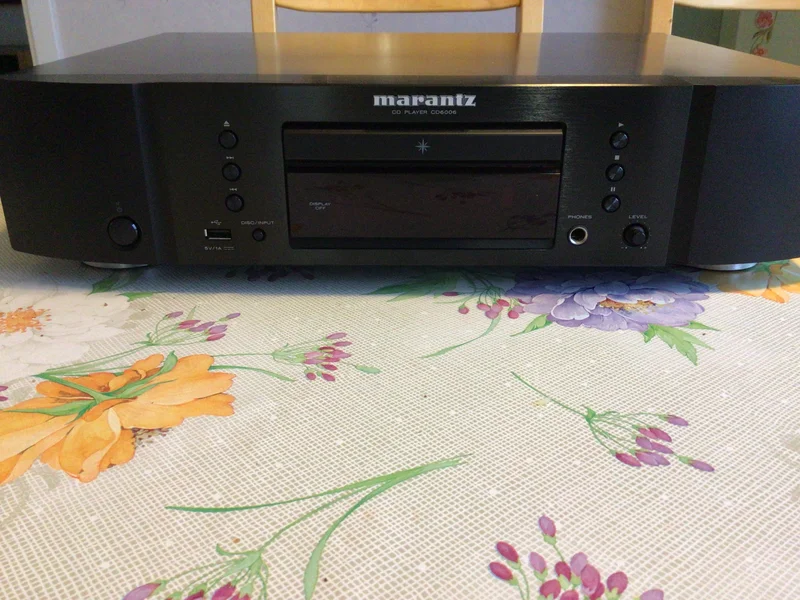 Säljes Marantz cd 6006 Säljes Marantz cd 6006 - Bild 1 av 2