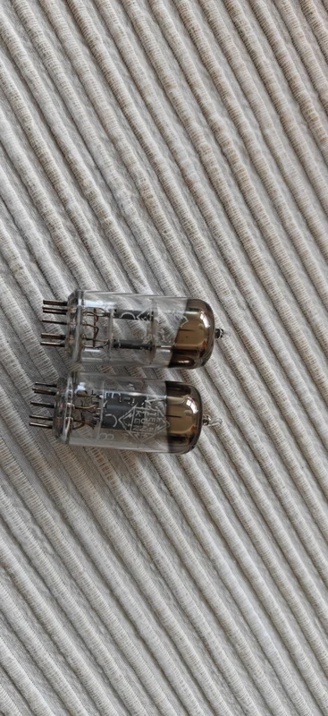 Ett par Telefunken ECC81 från tidigt 1960-tal ! Ett par Telefunken ECC81 från tidigt 1960-tal ! - Bild 5 av 6