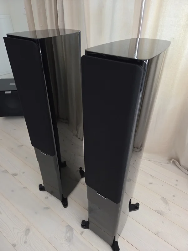 Dynaudio Contour 30i Black High Gloss &ndash;  Mycket fint skick - Bild 2 av 10